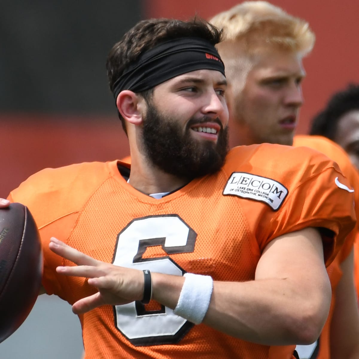 baker mayfield orange jersey