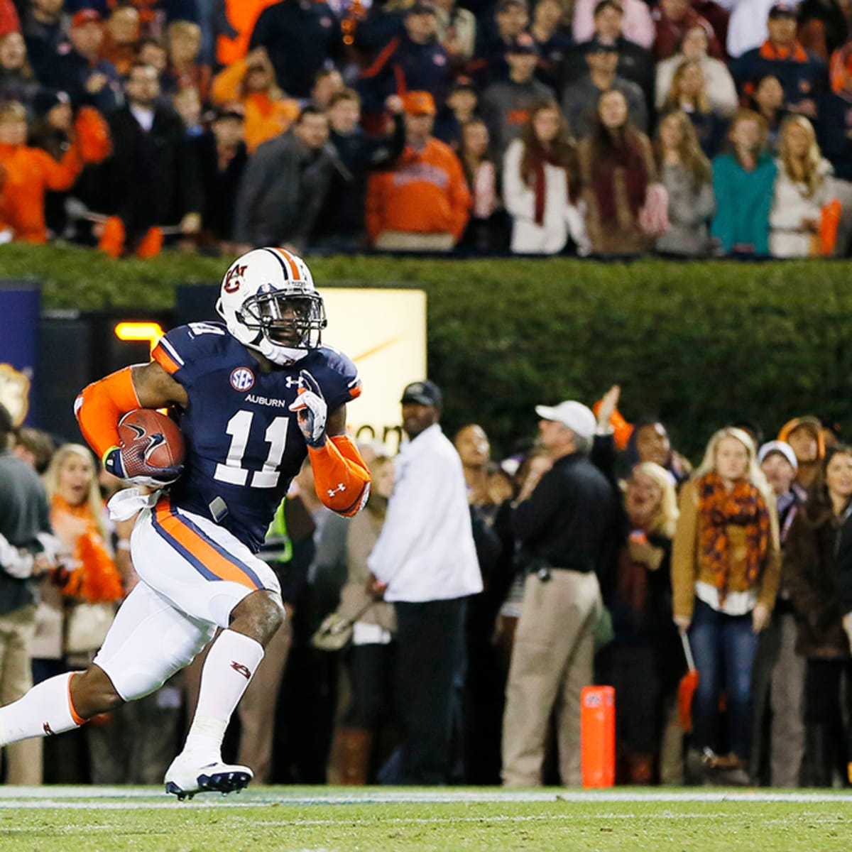 Kevin Sjuts goes 1-on-1 with CBS's Gary Danielson