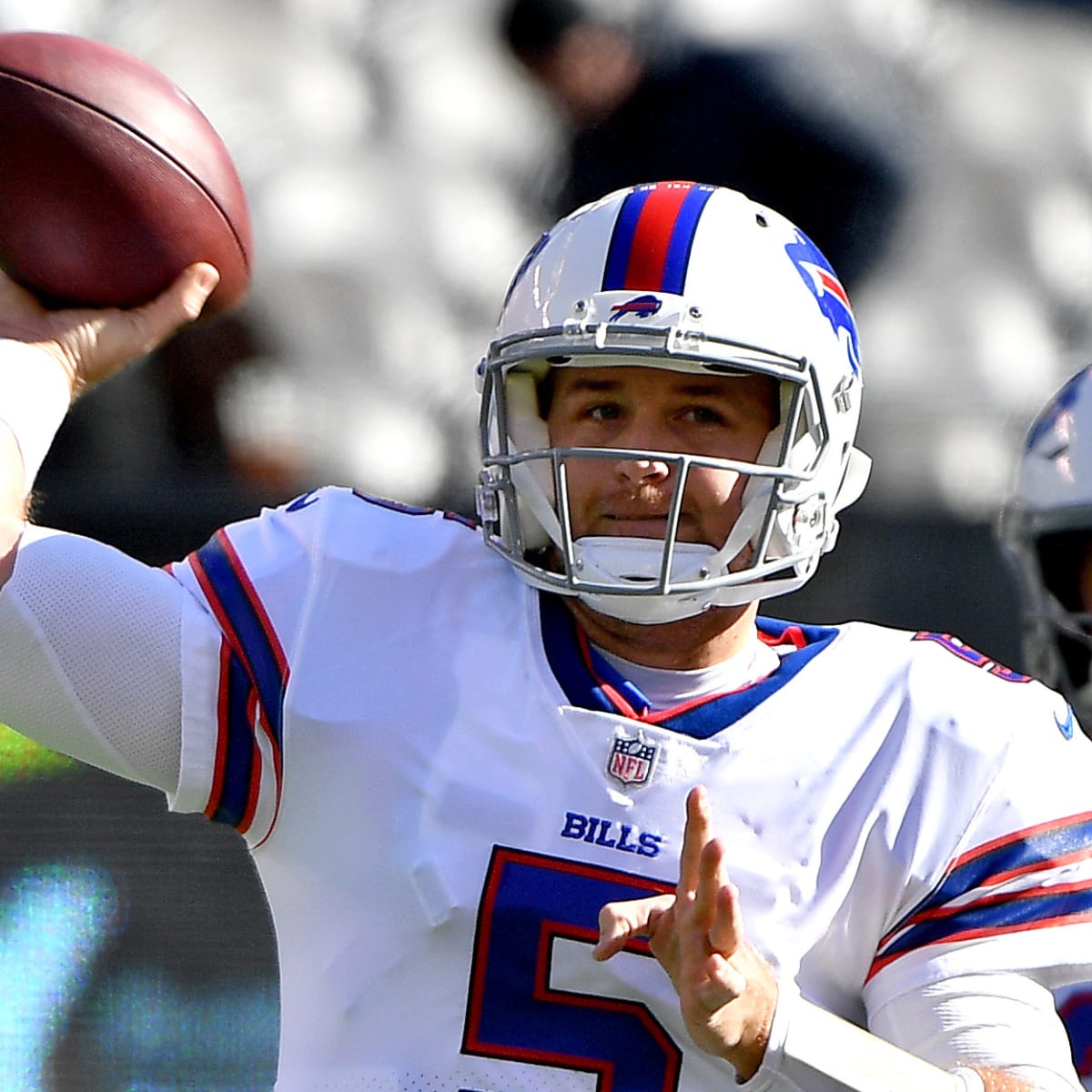 Bills make Matt Barkley signing official, QB signs one-year deal