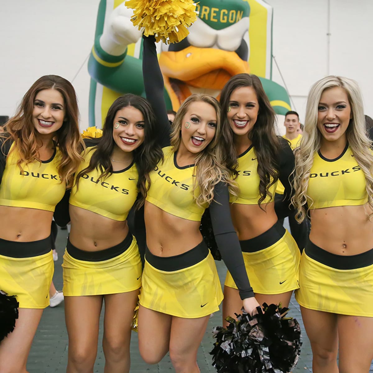 Sexy Black Cheer Squad - College cheerleaders in midst of mumps scare: Hot Clicks - Sports  Illustrated