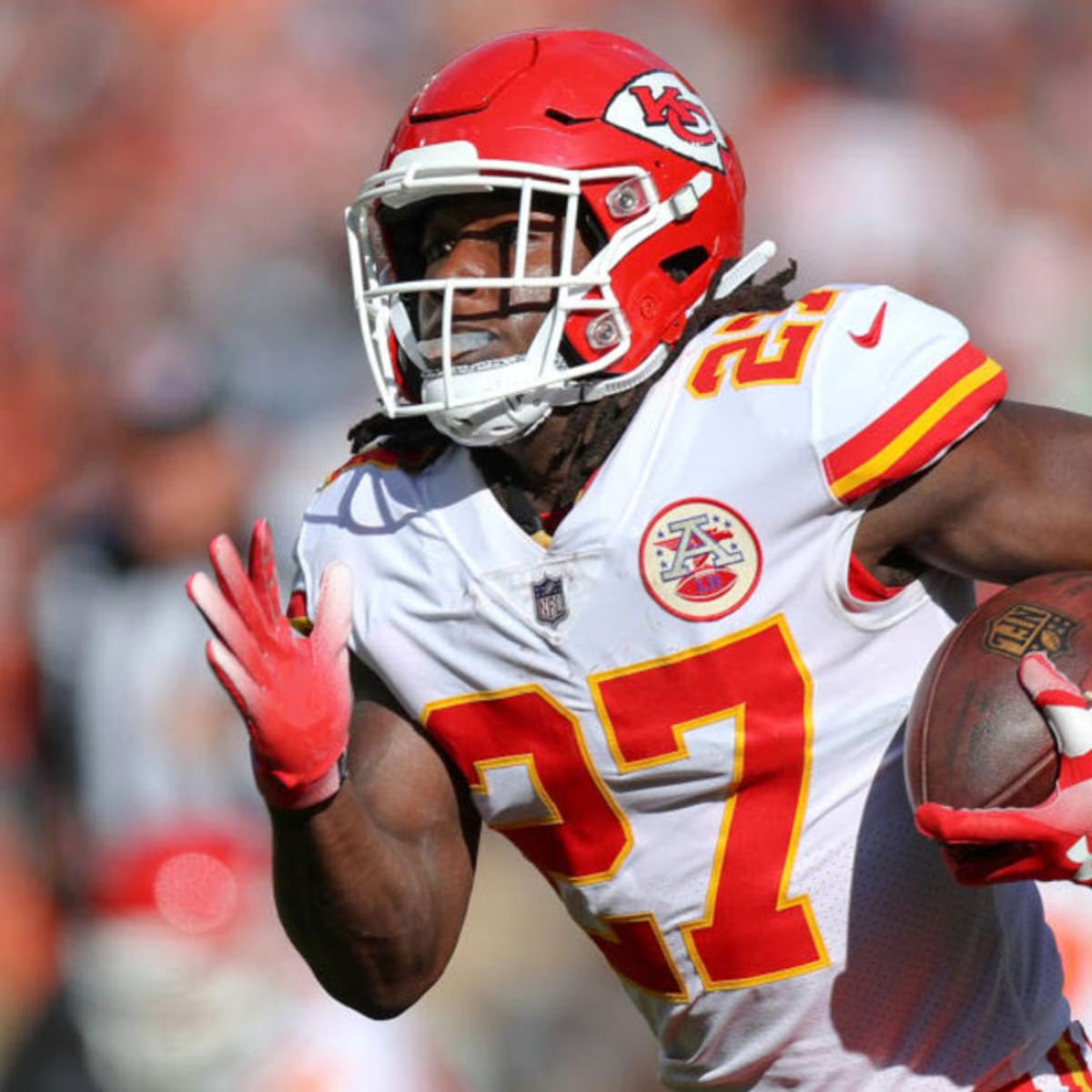 Kareem Hunt Released by Chiefs After Video Shows Altercation With Woman