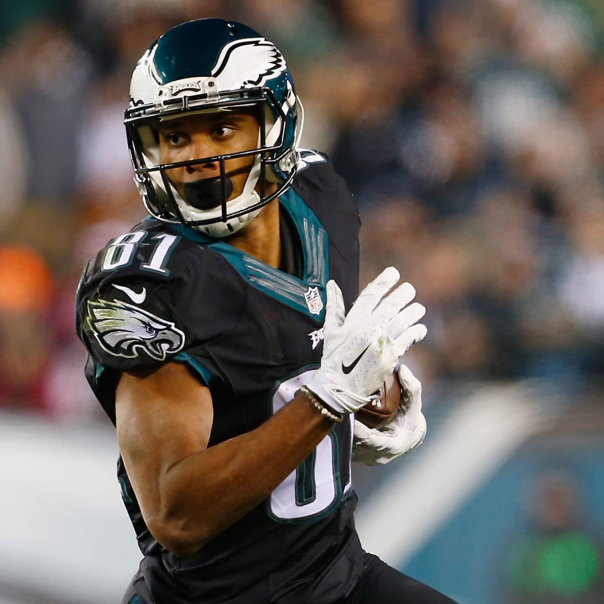 Jordan Matthews Signs Eagles Contract; Mike Wallace Placed on IR