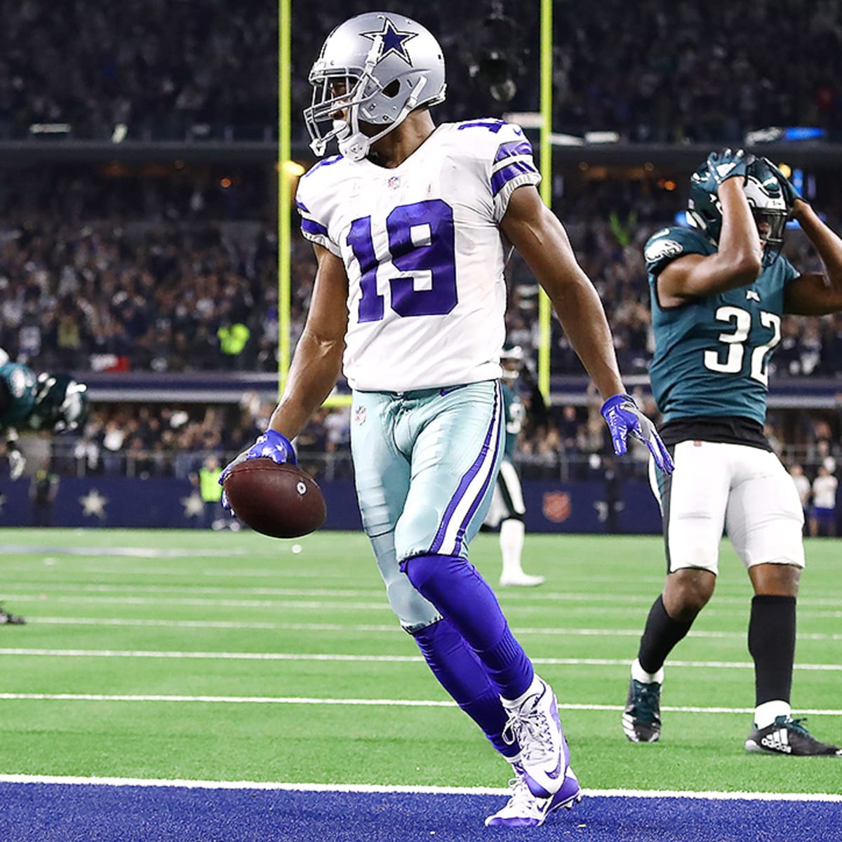 Where does Cowboys' Amari Cooper stack up against the NFL's best wide  receivers?