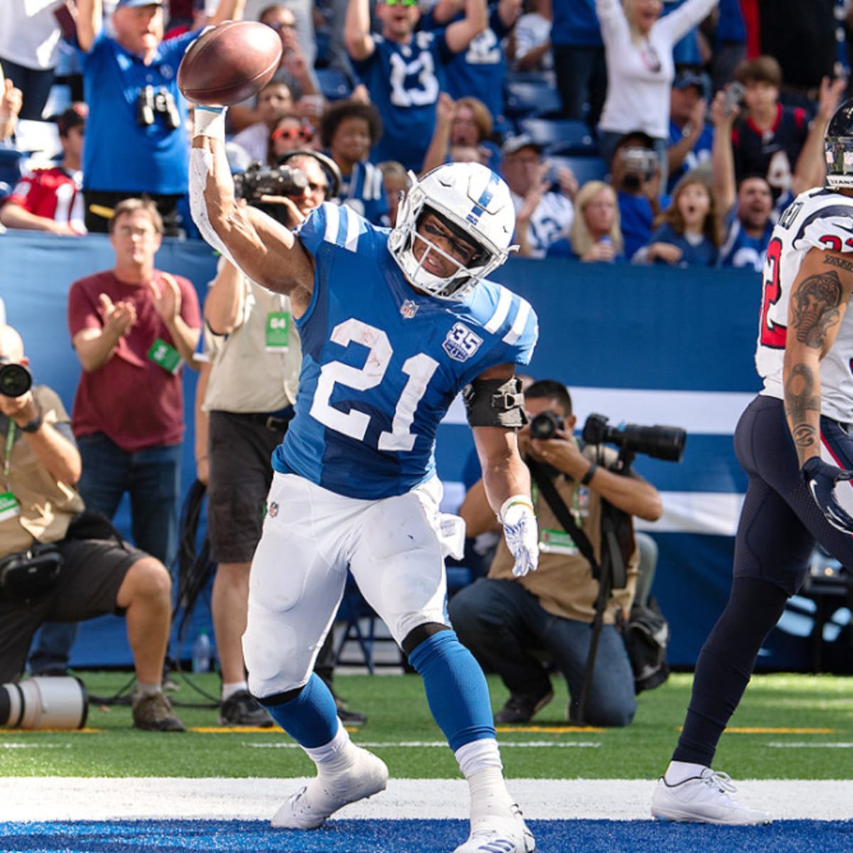 Marcus Mariota's 41-Yard Run Sets Up Rishard Matthews' TD Catch!, Browns  vs. Titans