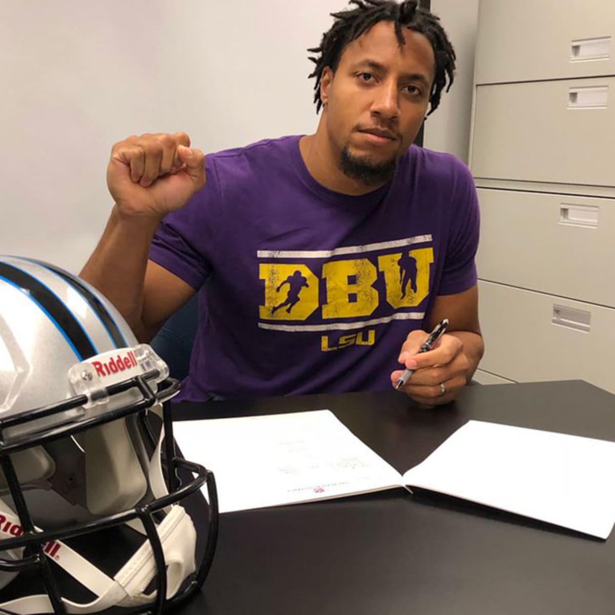 Panthers sign Eric Reid to one-year contract