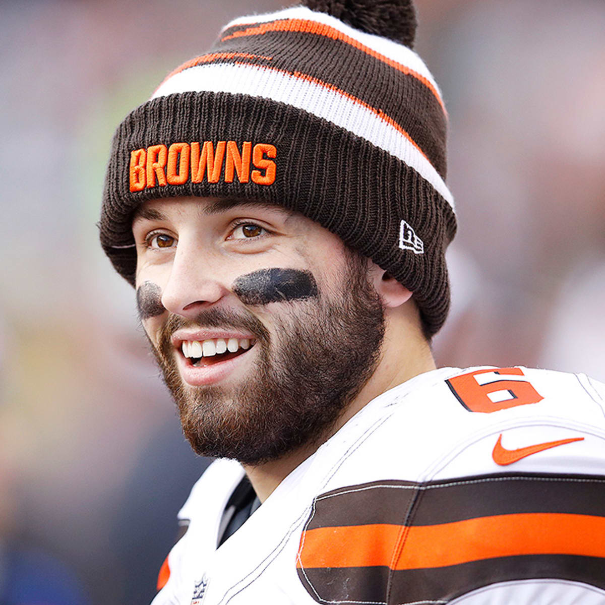 Hue Jackson's handling of Baker Mayfield has people calling for his job -  Sports Illustrated