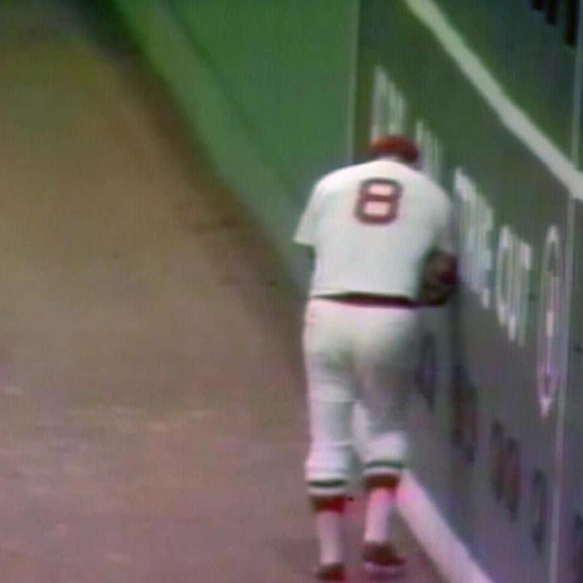 Fisk–Munson 1973 fight: Sox, Yankees players recount Boston brawl - Sports  Illustrated