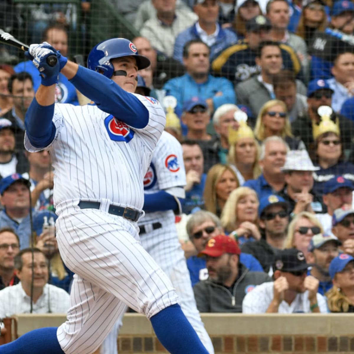 Kyle Schwarber defying odds, leads Cubs offense in Game 2 of World