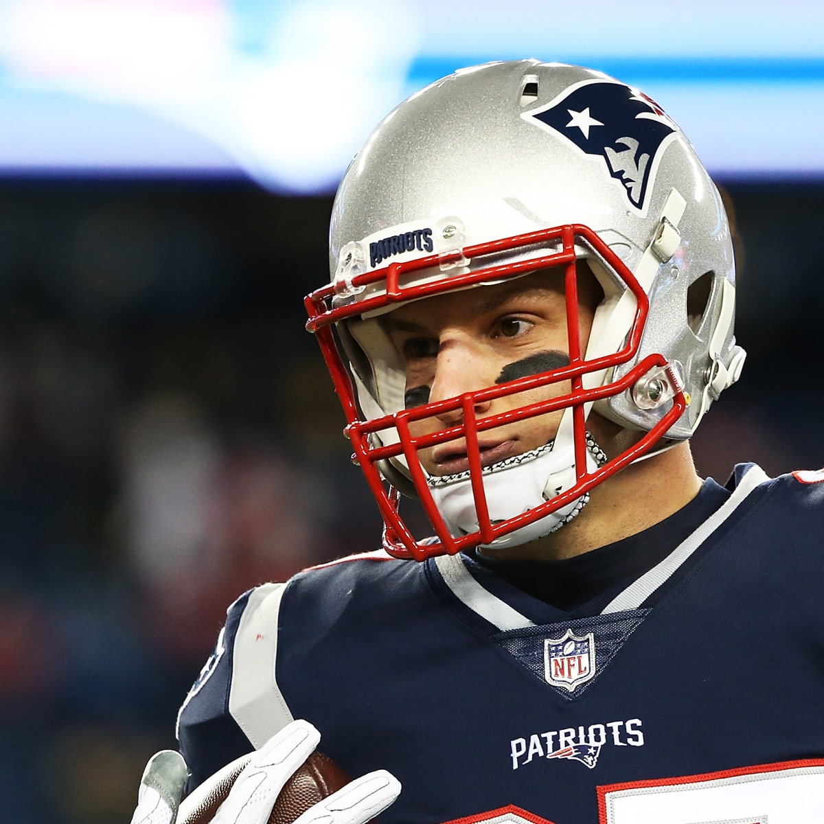 Rob Gronkowski throws shade at Patriots with contract incentives comment –  NBC Sports Boston