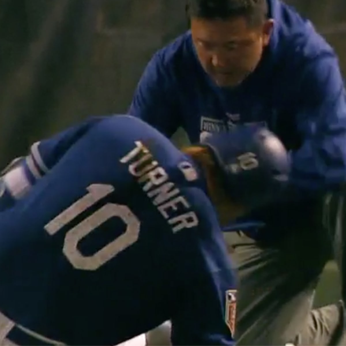 Los Angeles Dodgers' Justin Turner breaks left wrist after being