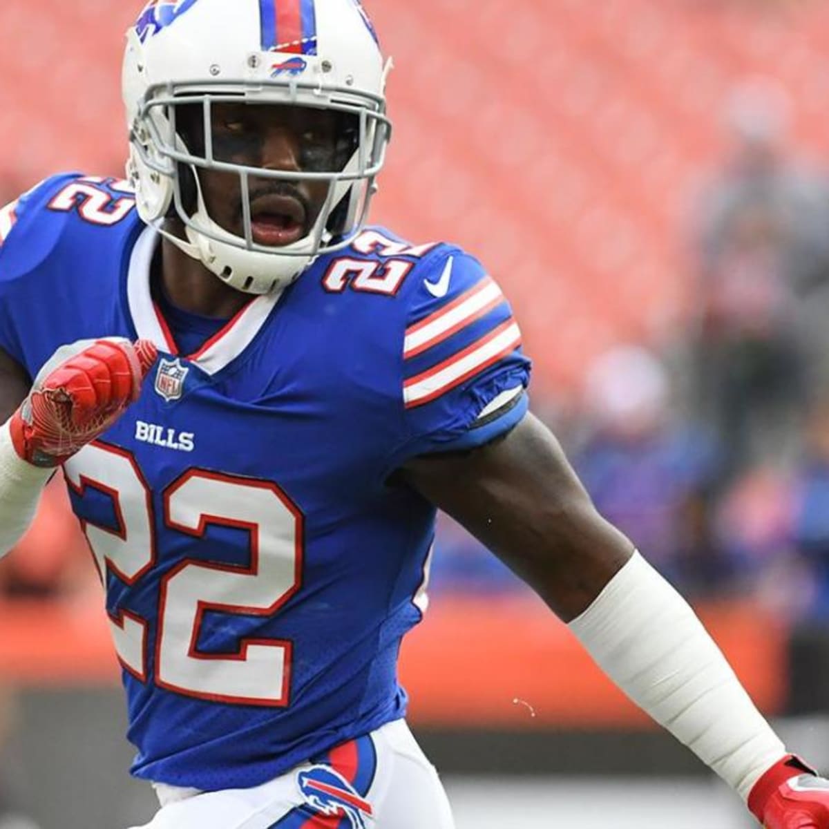 Bills latest meltdown features Davis leaving team at half