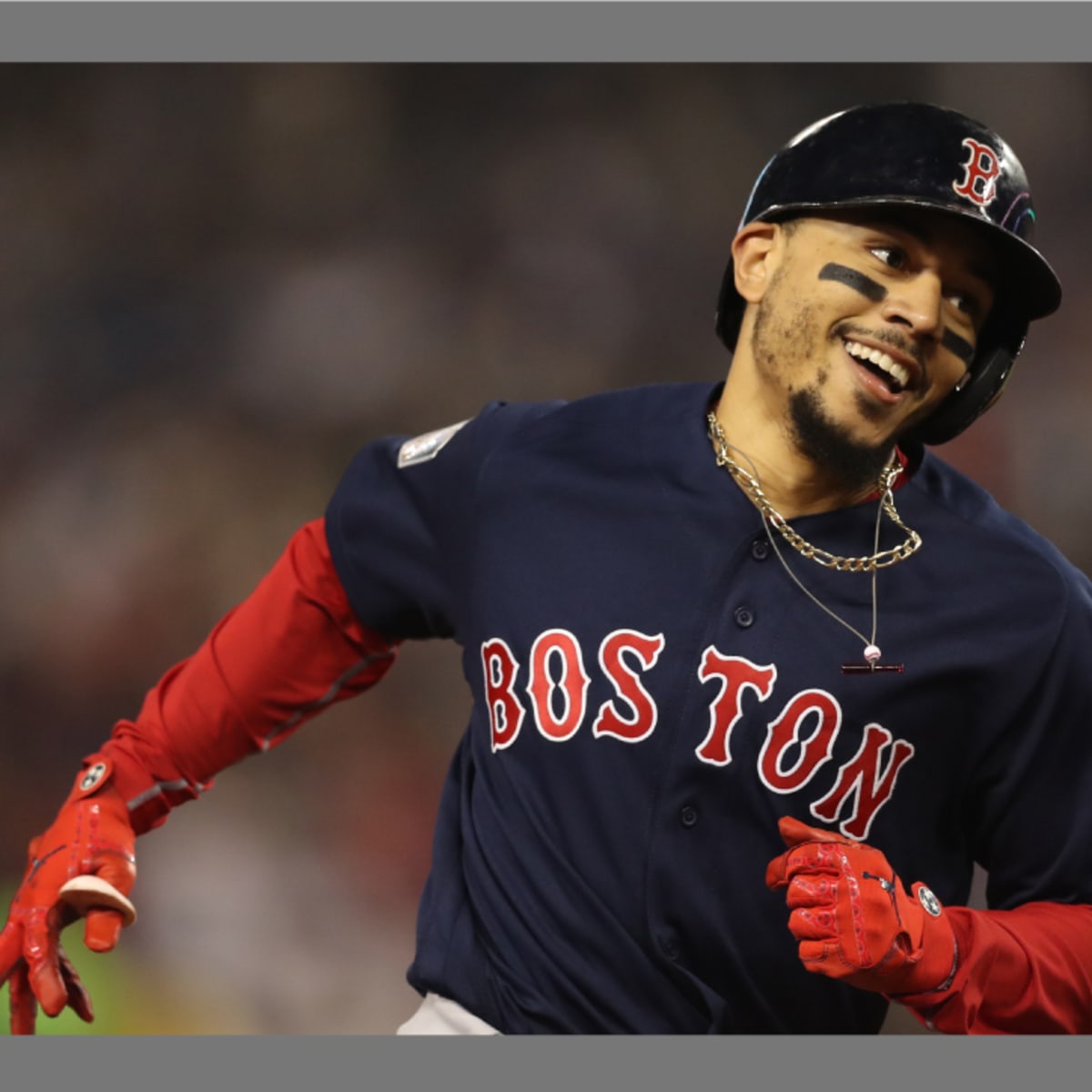 Mookie Betts fed homeless after World Series Game 2: Inspiring