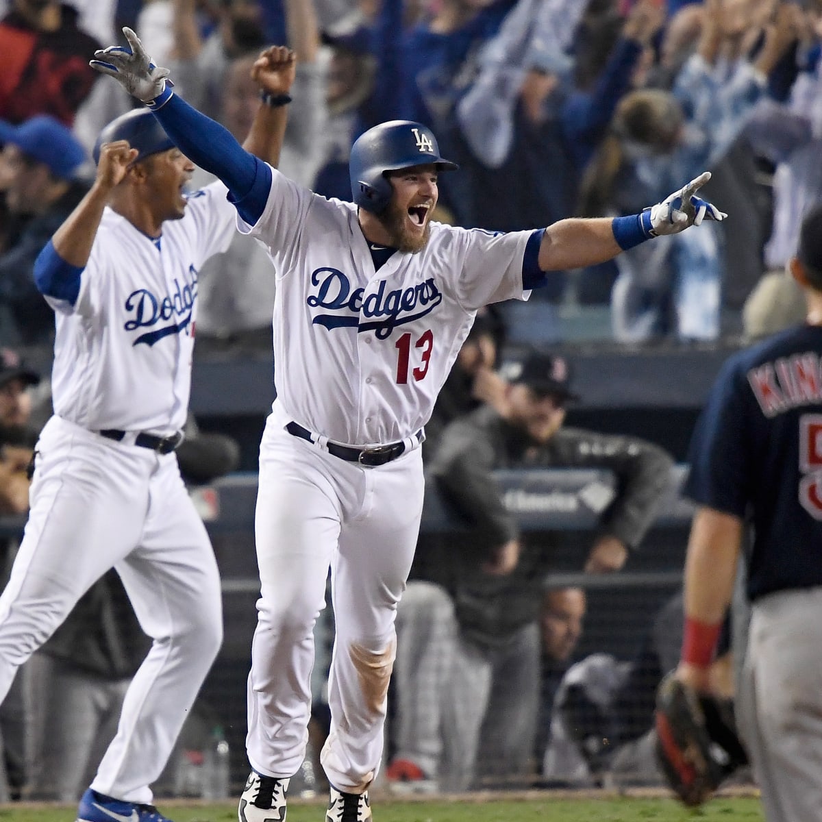 World Series Game 3: Dodgers outlast Red Sox in 18-inning marathon - Sports  Illustrated