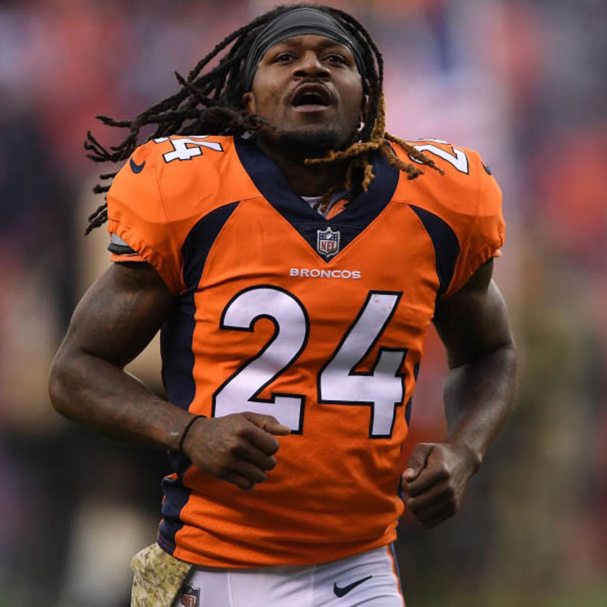 Adam 'Pacman' Jones signs with Denver