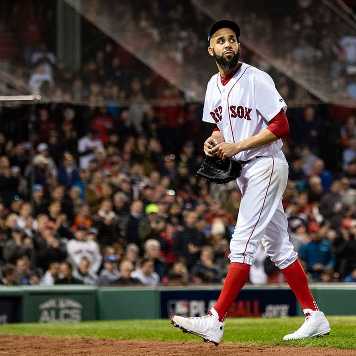 Yankee Stadium gives Red Sox pitcher David Price standing ovation before  ALDS Game 3