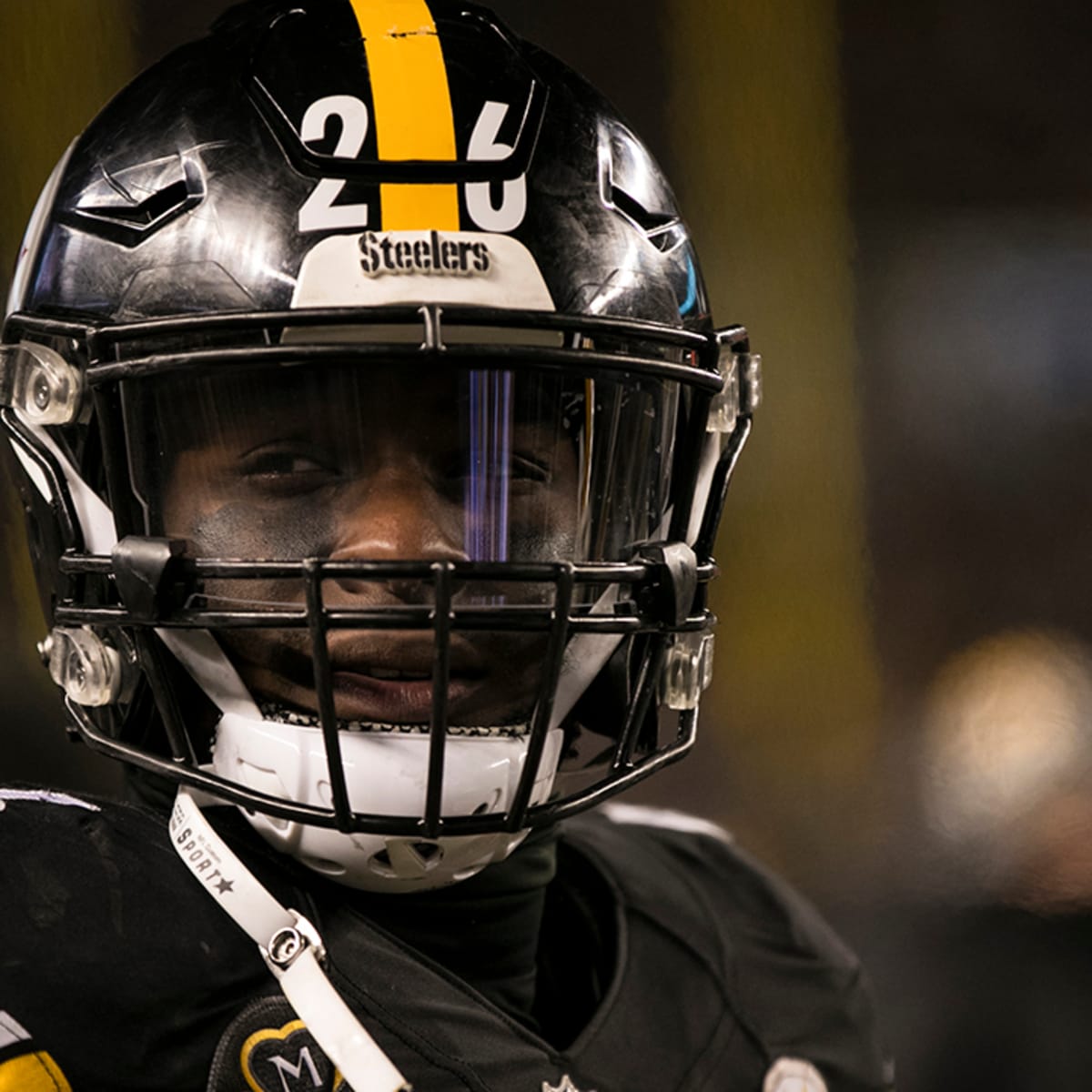 Steelers place All-Pro Le'Veon Bell on IR