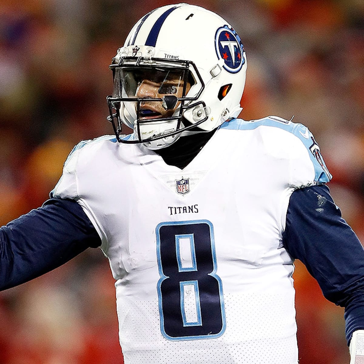 Mariota leads Titans to 34-10 upset win over Patriots