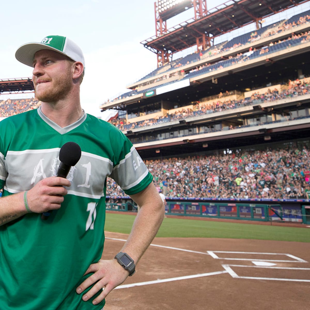 Bengals linebacker to host celebrity softball game at Day Air Ballpark