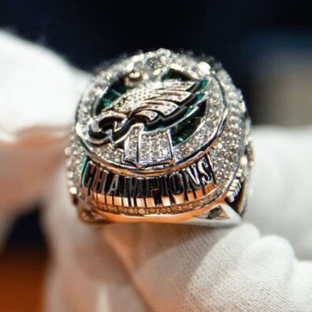 Eagles Super Bowl rings: Honors dog masks and 'Philly Special