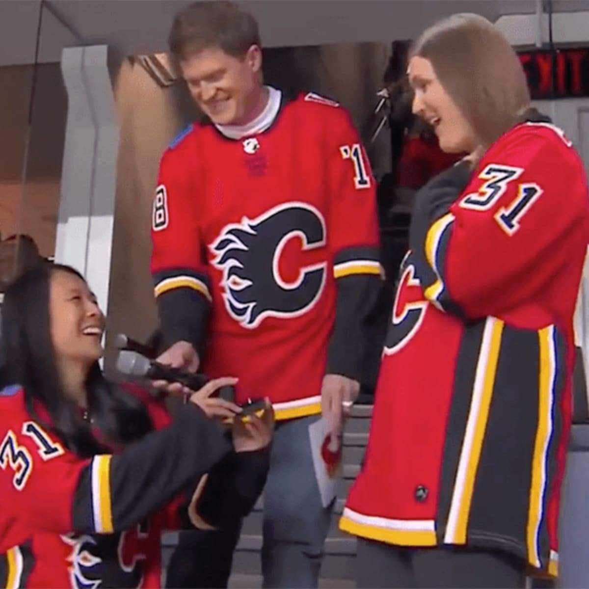 Calgary Flames Womens in Calgary Flames Team Shop 