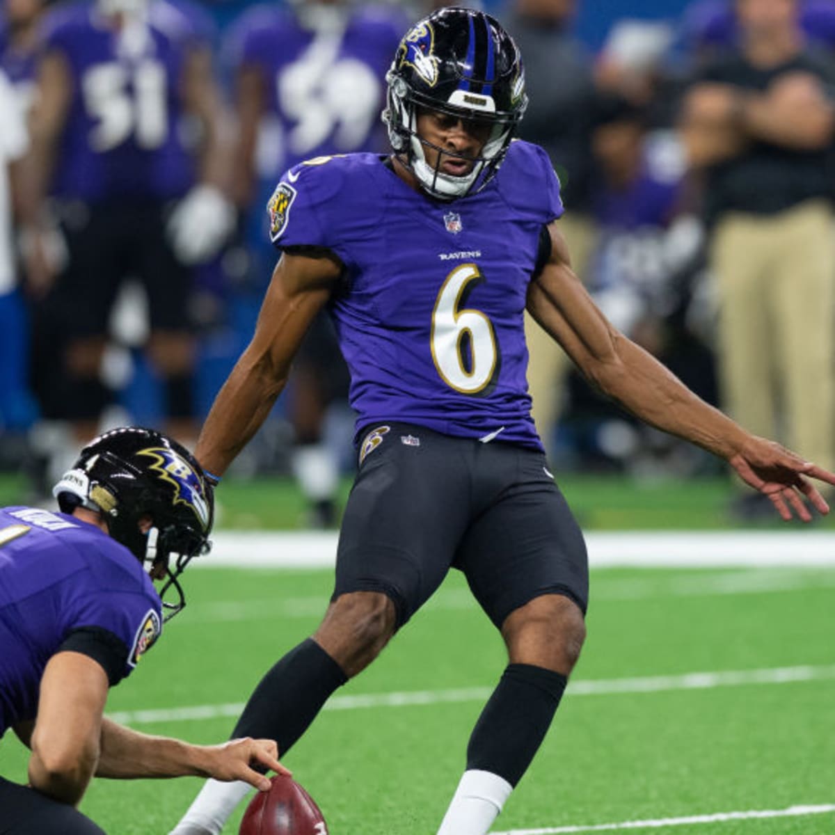 Ravens trade kicker Vedvik to Vikings for pick - ESPN