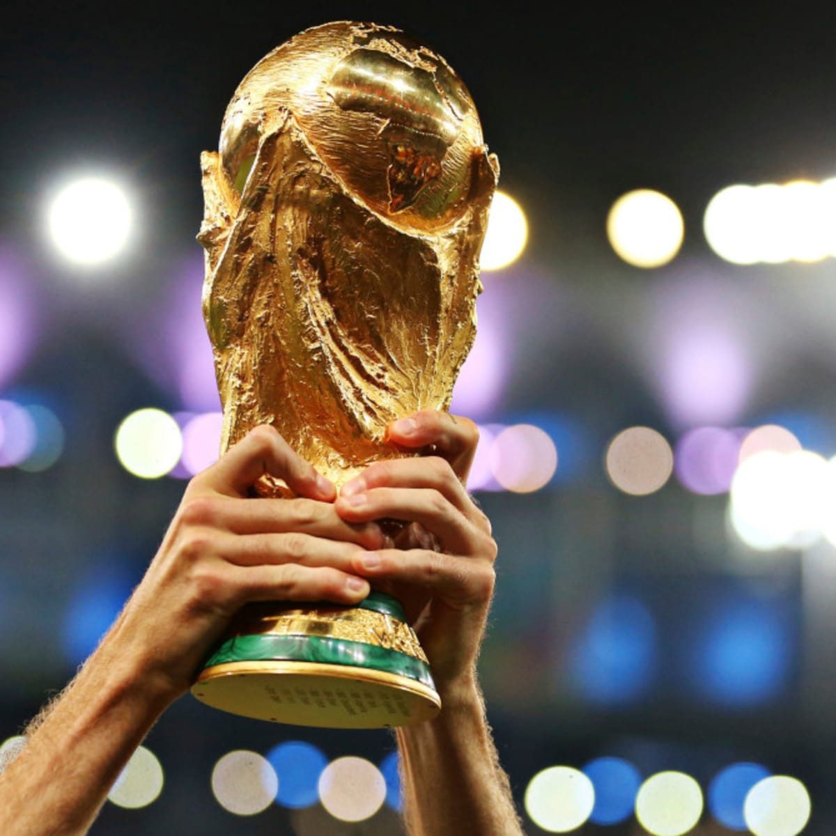 World Cup trophy: Weight, height, size and history of the prize ...