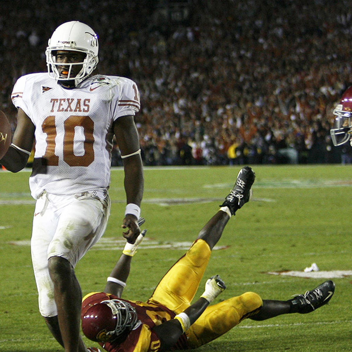 Vince Young is taking his talents to the CFL