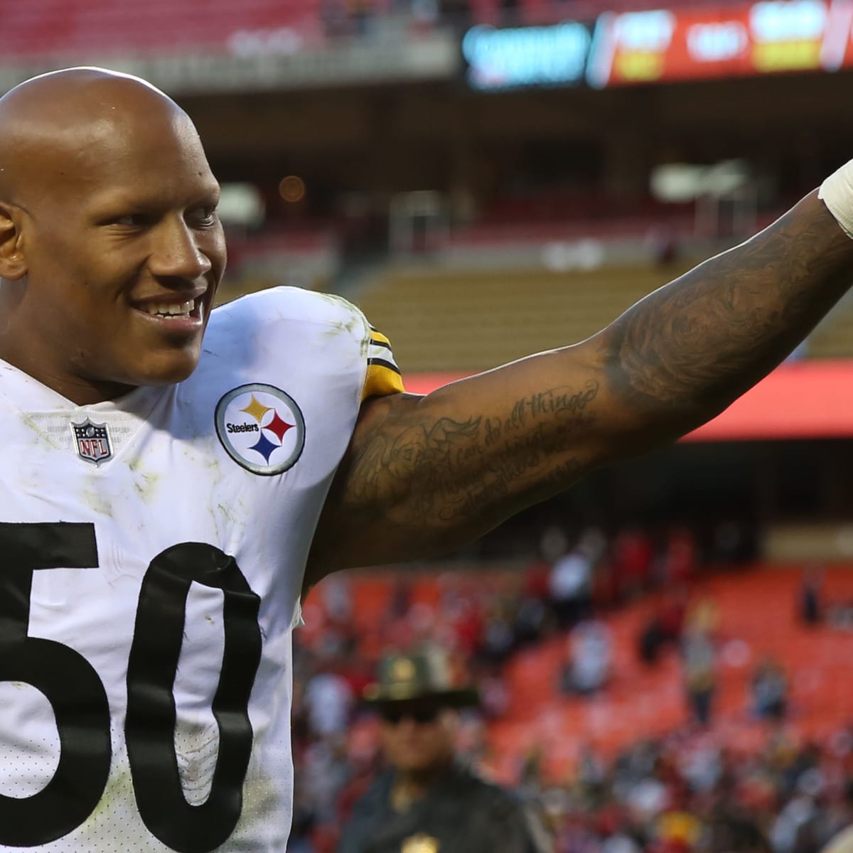 Pittsburgh Steelers linebacker Ryan Shazier regains feeling in his