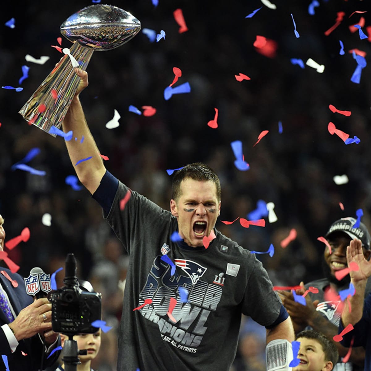 Historic win for Brady, Patriots