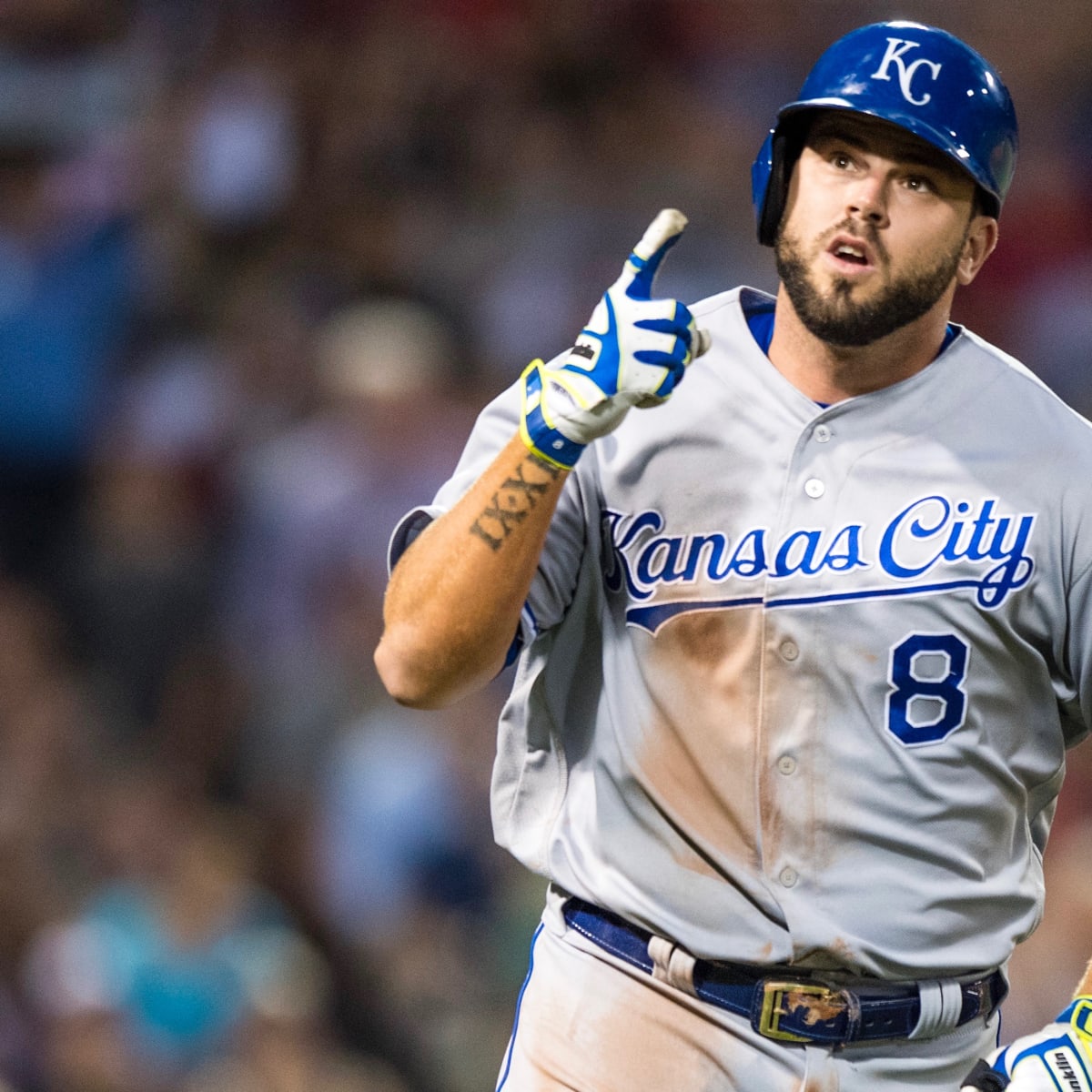 Eric Hosmer on slow MLB offseason: 'Something is wrong with it