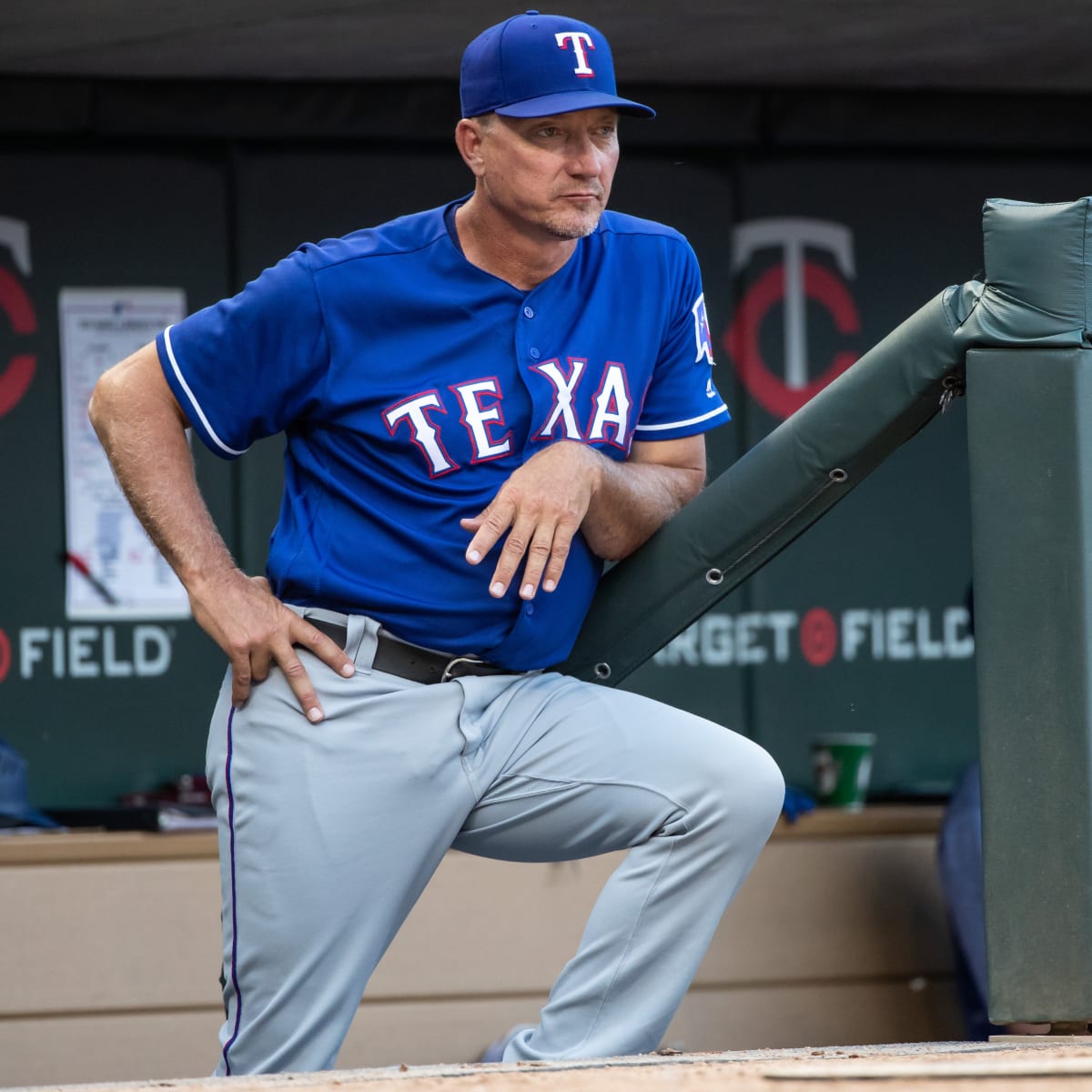 Texas Rangers fire manager Jeff Banister 