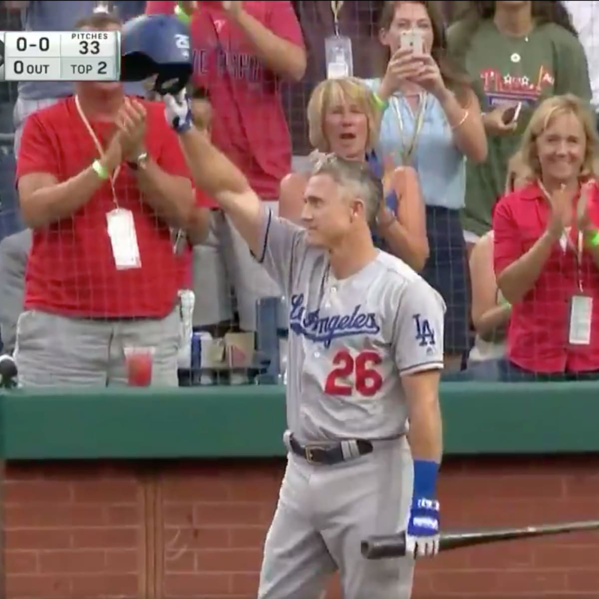 Chase Utley standing ovation video: Dodgers vs Phillies - Sports Illustrated