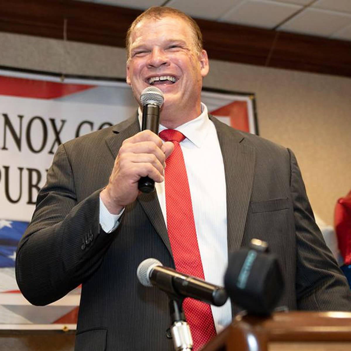 Glenn Jacobs AKA Kane: How WWE's 'Big Red Machine' Became A Politician &  Knox County Mayor