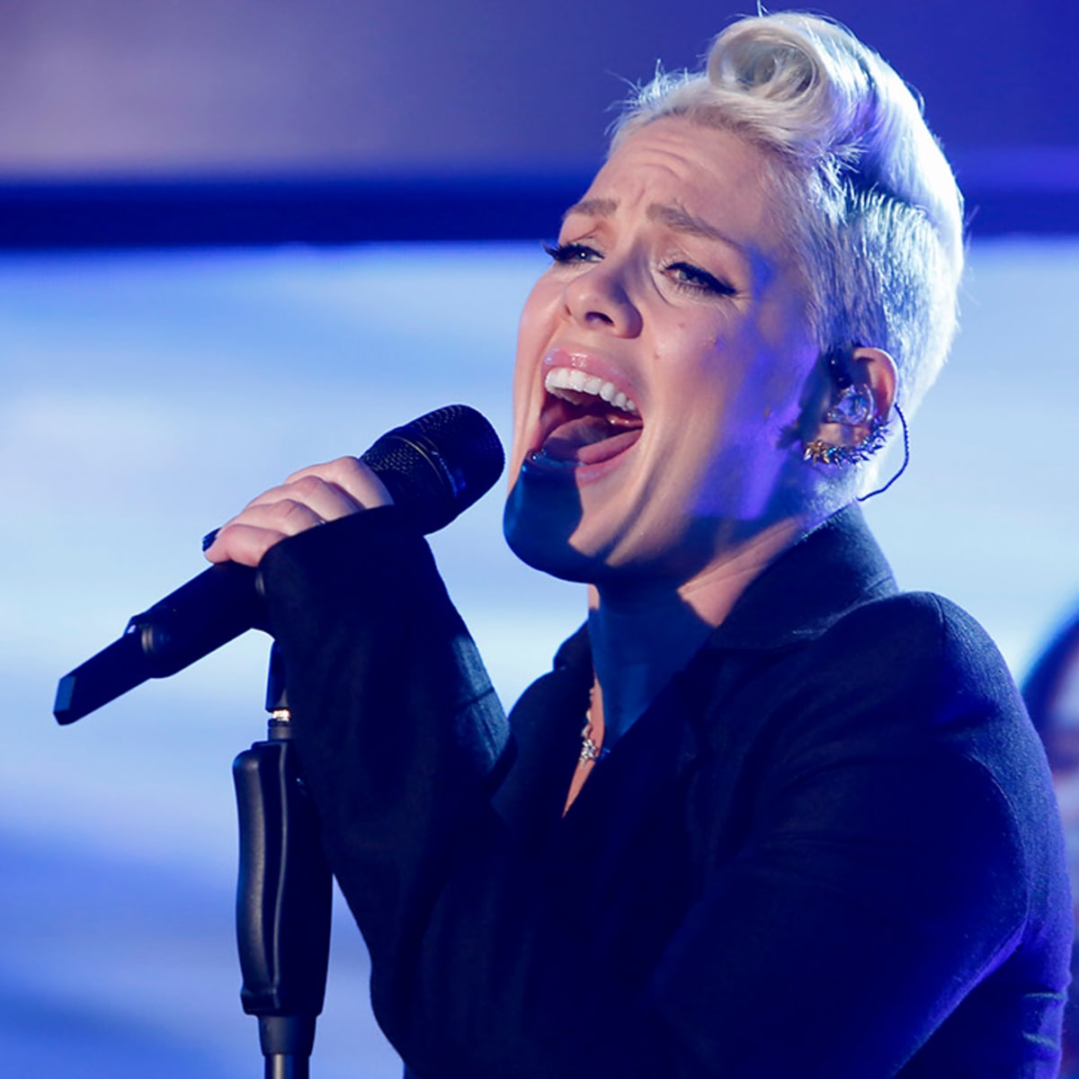 2018 Super Bowl national anthem: The Vegas odds for how long Pink will sing  