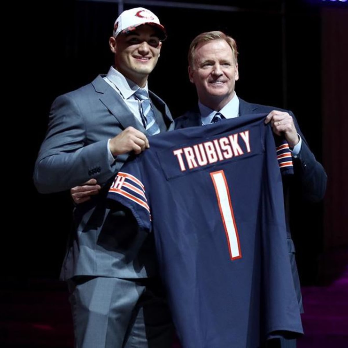 Bears trade up, draft Mitchell Trubisky - Sports Illustrated