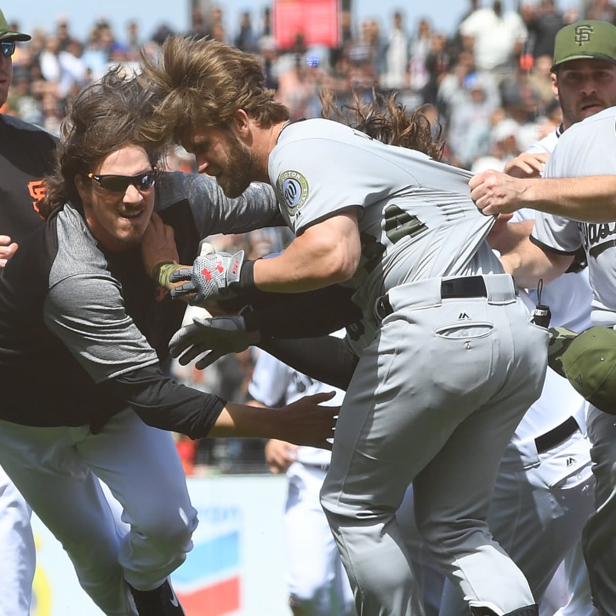 Giants' Michael Morse sustained concussion in brawl, is placed on