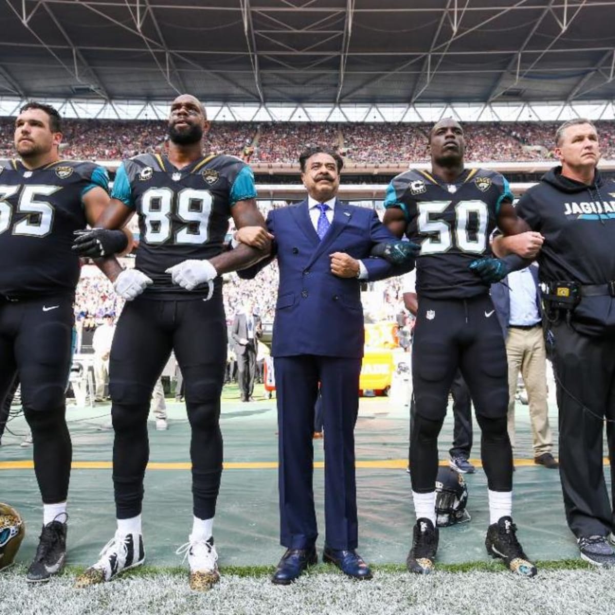 Is DIRECTV Offering NFL Subscription Refunds Over Anthem Protests?