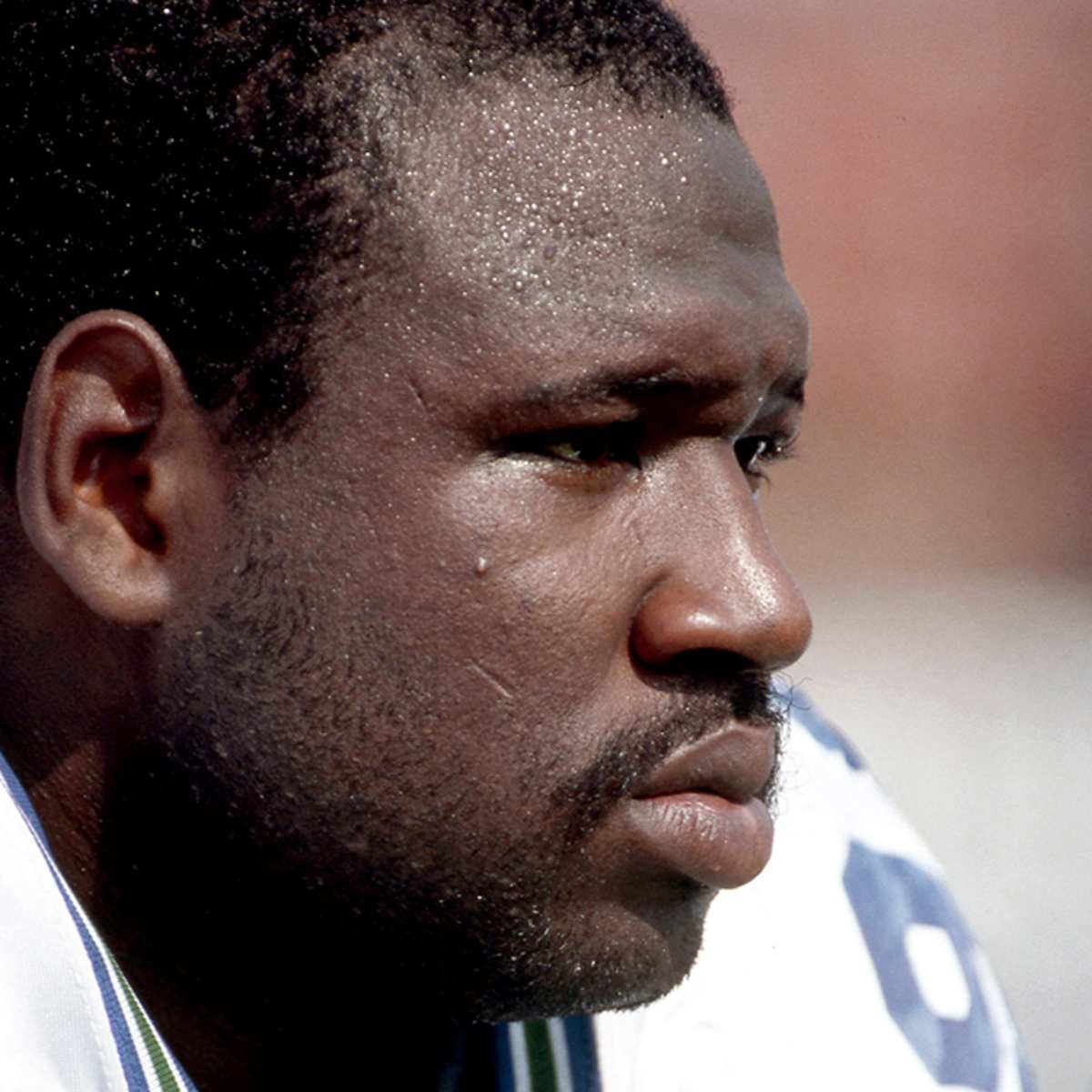 Sports world reacts to death of Seahawks legend Cortez Kennedy