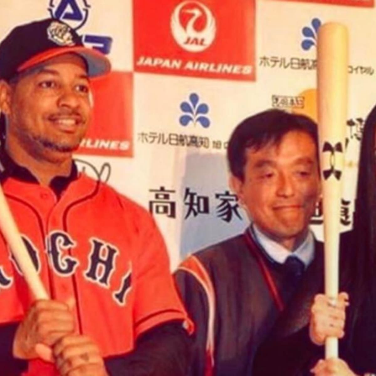 Manny Ramirez's new contract in Japan comes with mandatory sushi and  optional practice - The Washington Post