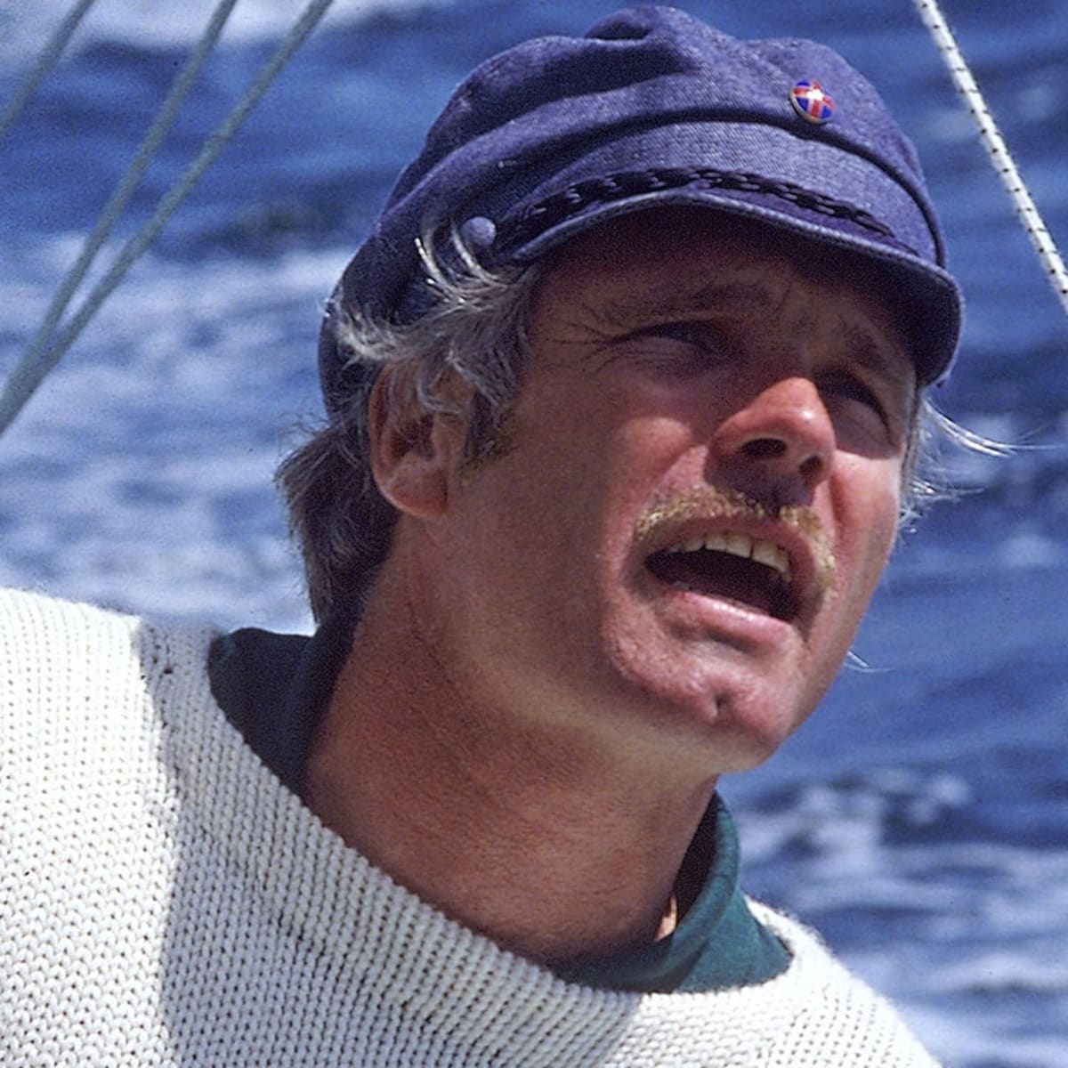 Atlanta Braves owner Ted Turner waves his cap at the start of the