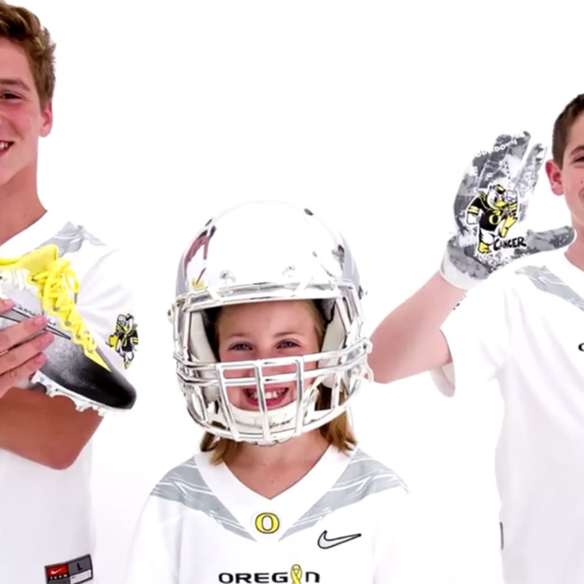 Oregon players weigh in on what 'Stomp Out Cancer' uniforms mean to them