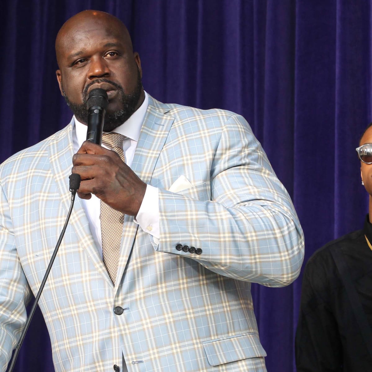 Shaq says he's the 'Original Big Baller' while wearing throwback