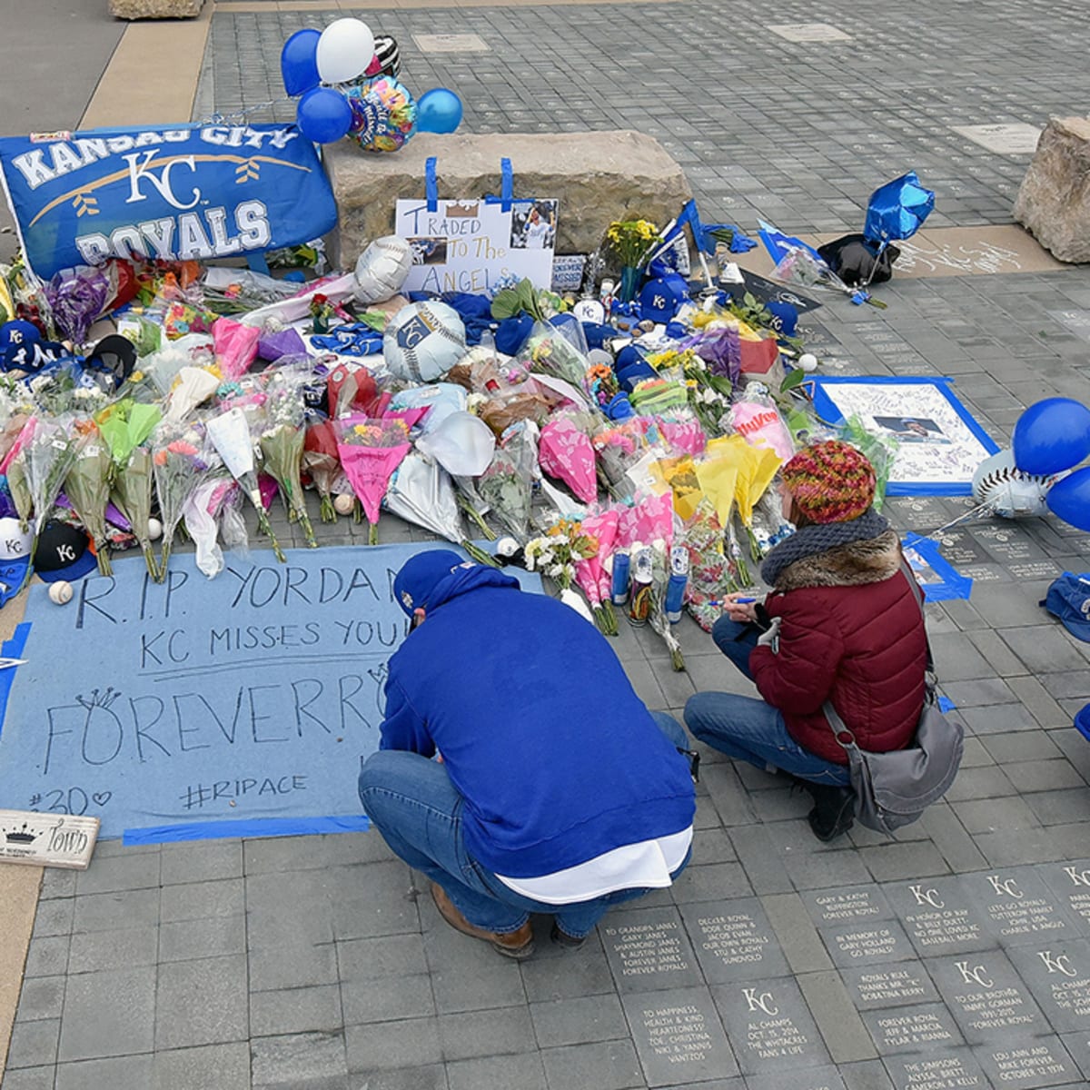 Royals Yordano Ventura memorial in Dominican Republic