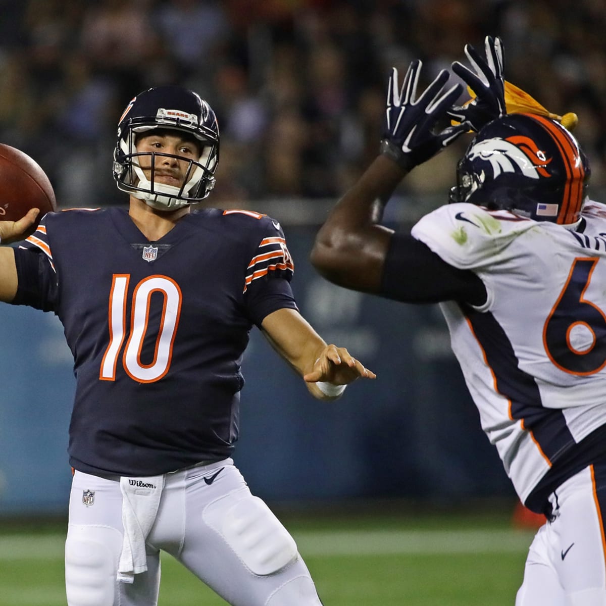 Mitch Trubisky Turns Up Heat in Chicago Bears QB Battle - Sports