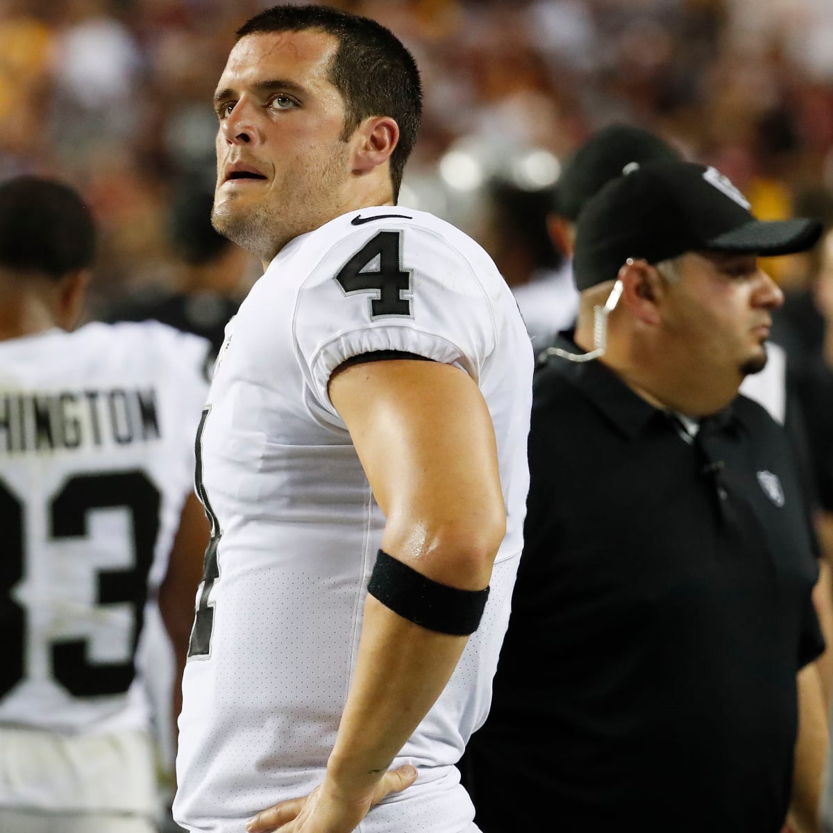 Derek Carr injury: Raiders QB out 2-6 weeks with a back fracture