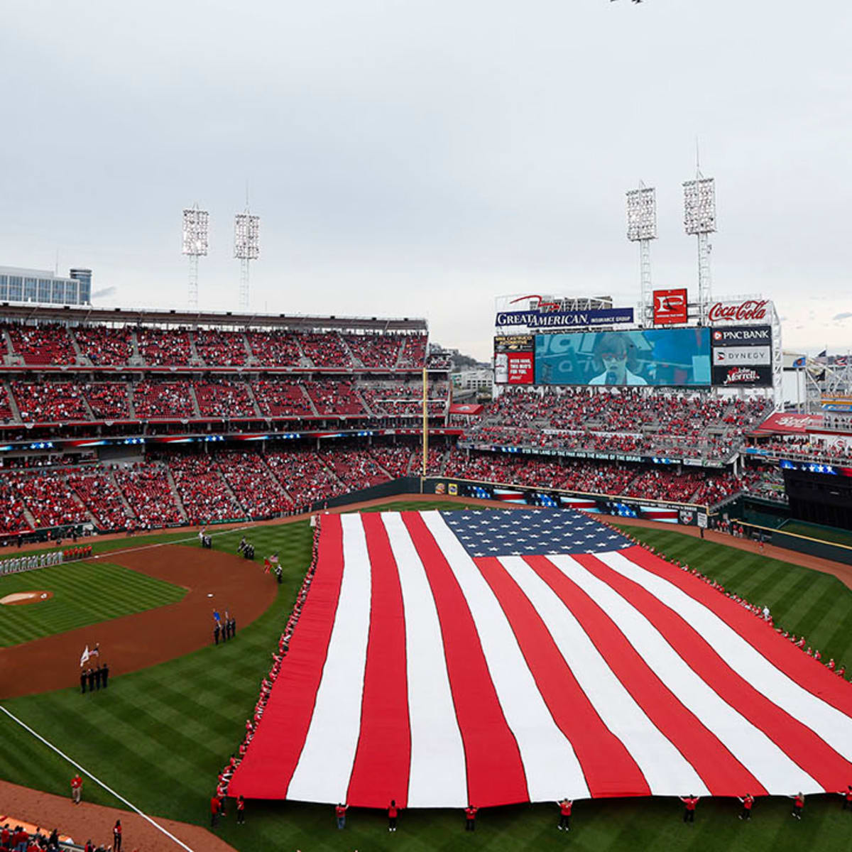 Yankee Stadium to add more protective netting