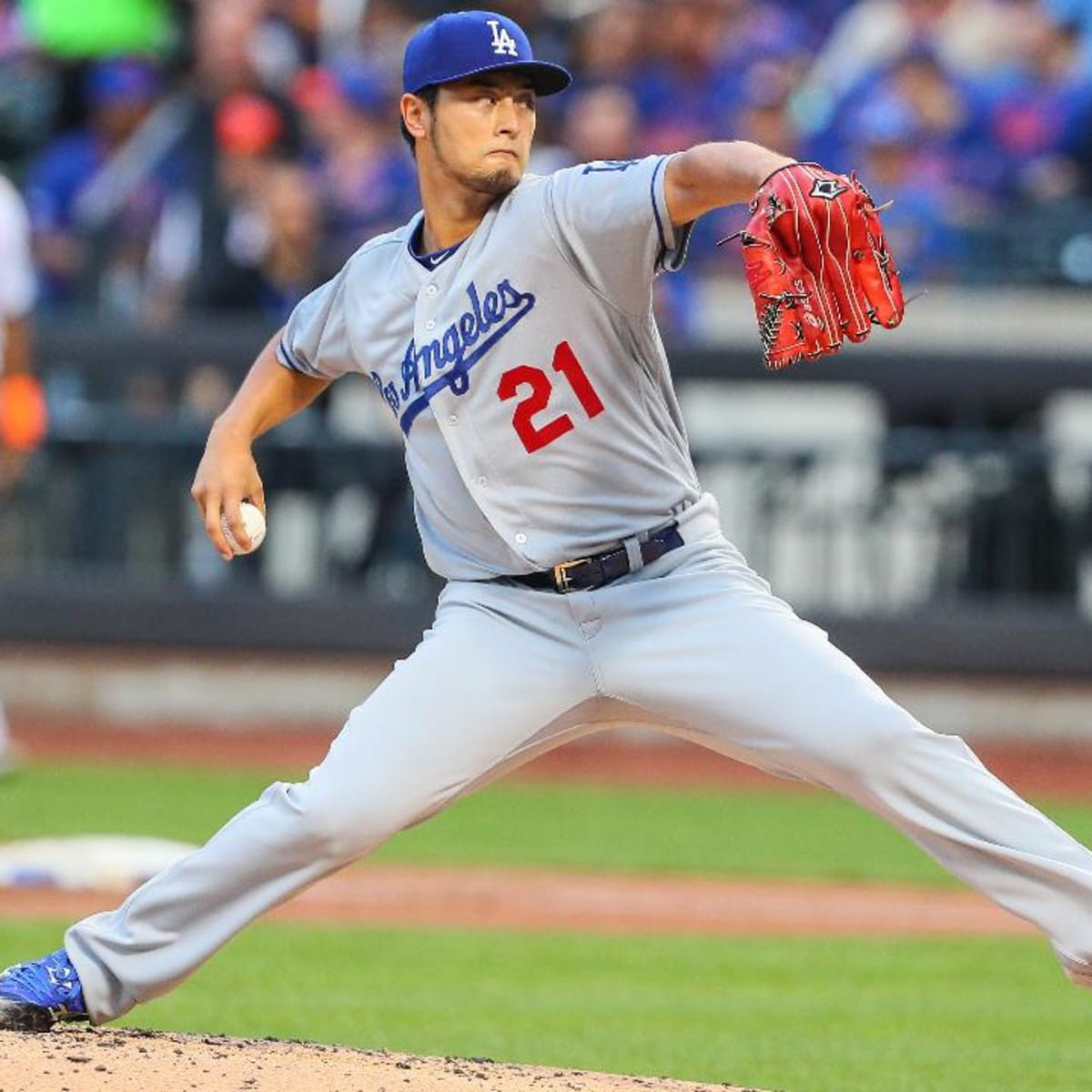 Yu Darvish mysteriously before 7th inning in Dodger Stadium debut