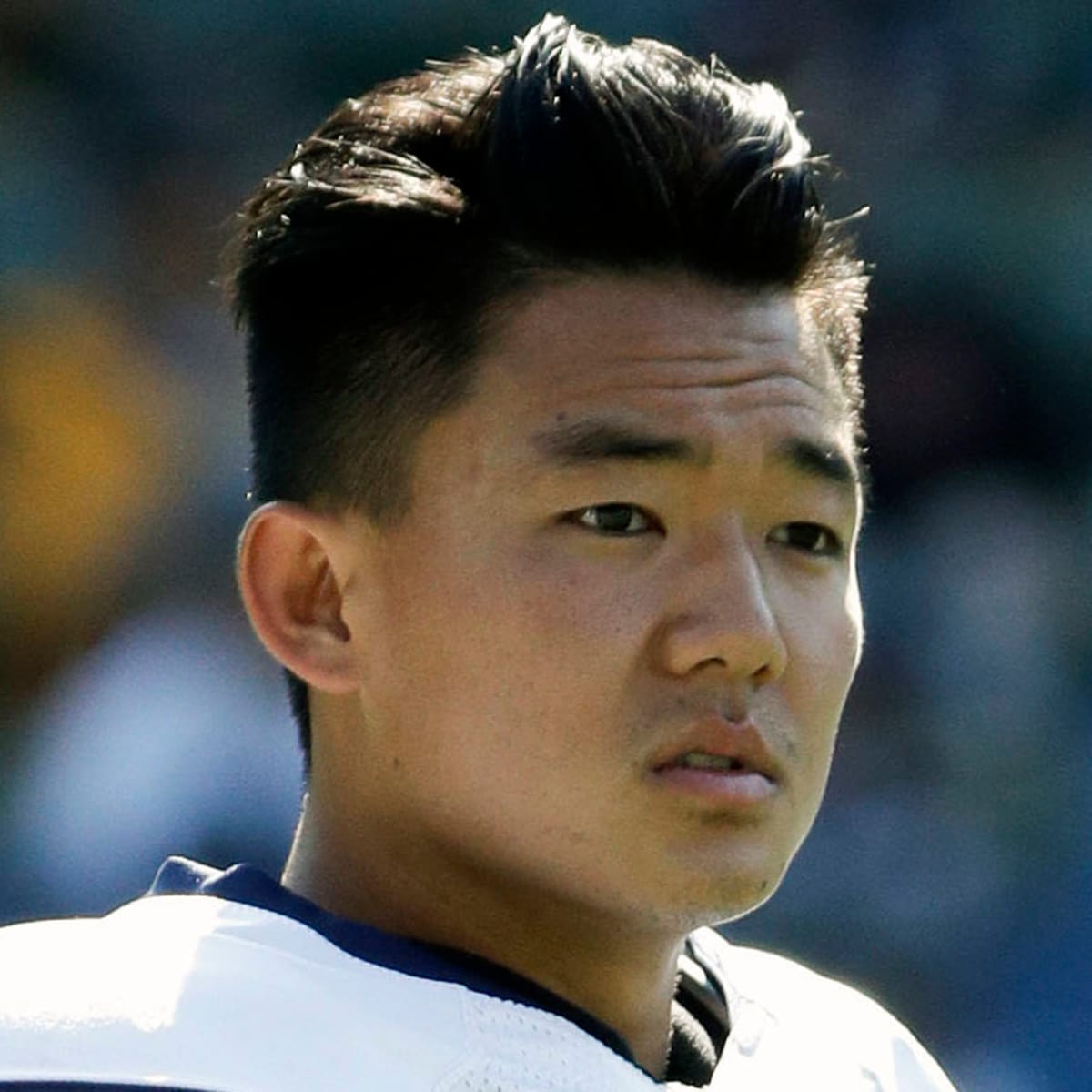 Los Angeles Chargers kicker Younghoe Koo (9) reacts after his field goal  attempt was tipped and fell short of the goal post during the second half  of an NFL football game against