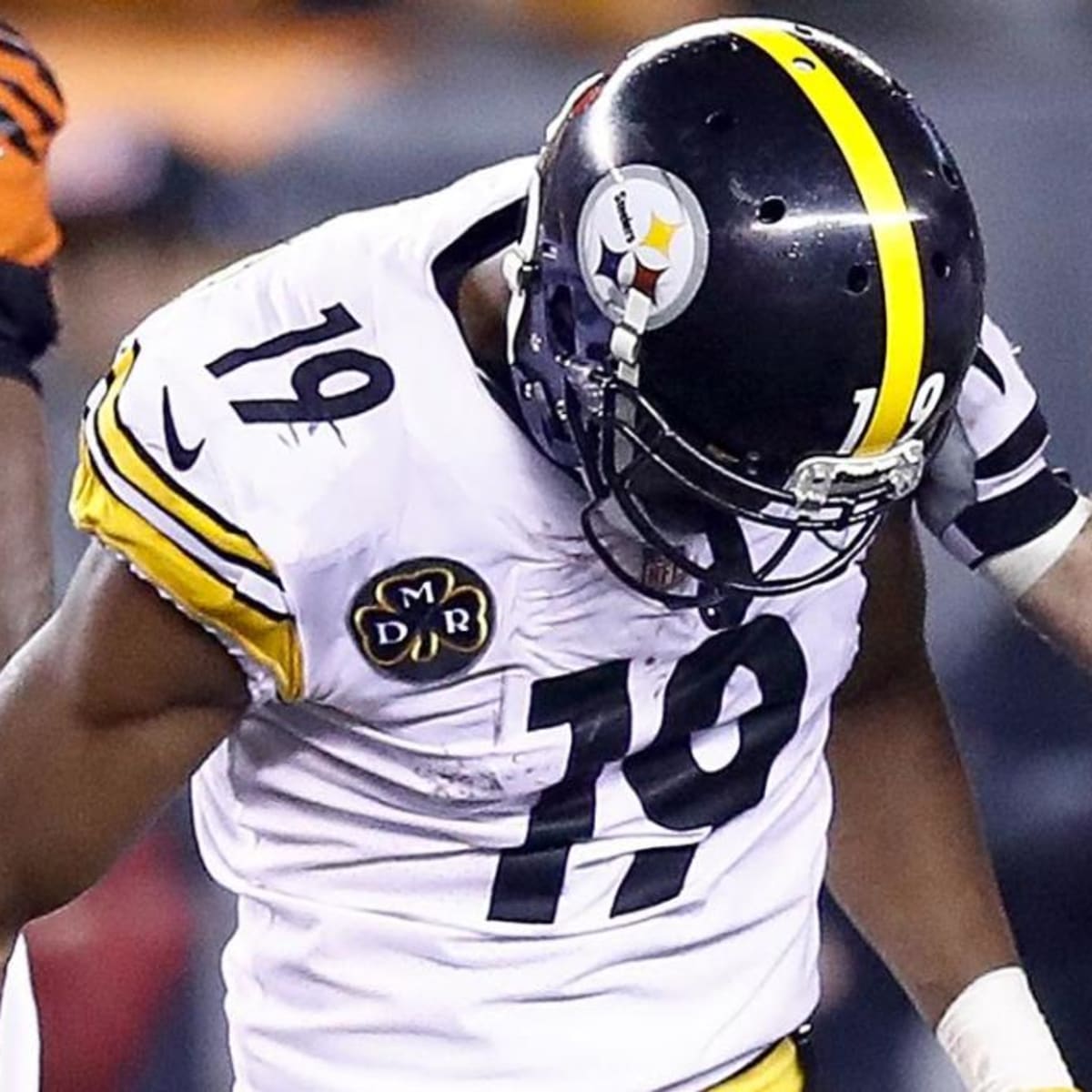 JuJu Smith-Schuster defends Vontaze Burfict hit, says he'll still play  physical