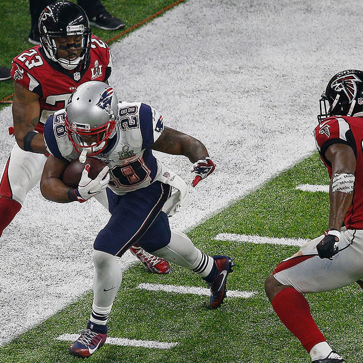 Philadelphia Eagles running back LE GARRETTE BLOUNT runs over Atlanta  Falcons defensive tackle GRADY JARRETT